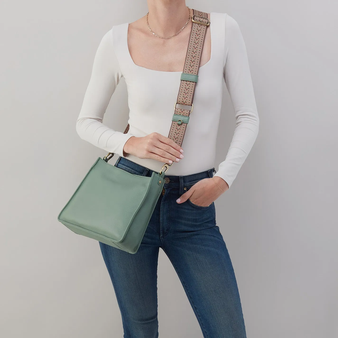 Cass Crossbody In Pebbled Leather - Ivy