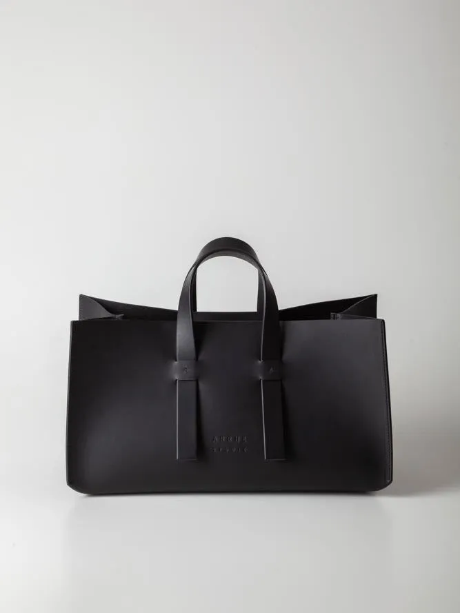 DoppioCubo Handbag in Black by Arrhe Studio